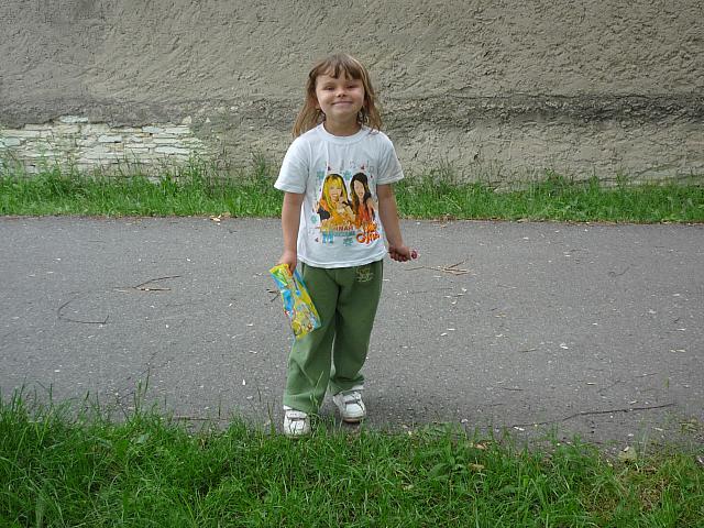 094