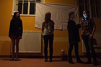 09